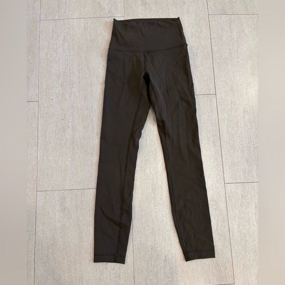 Lululemon Wunder Train High-Rise Tight 25" size 2 - Picture 4 of 6